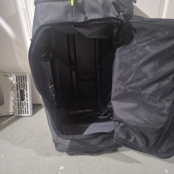 The North Face  Rolling Thunder Duffle Bag - Picture 4 of 7